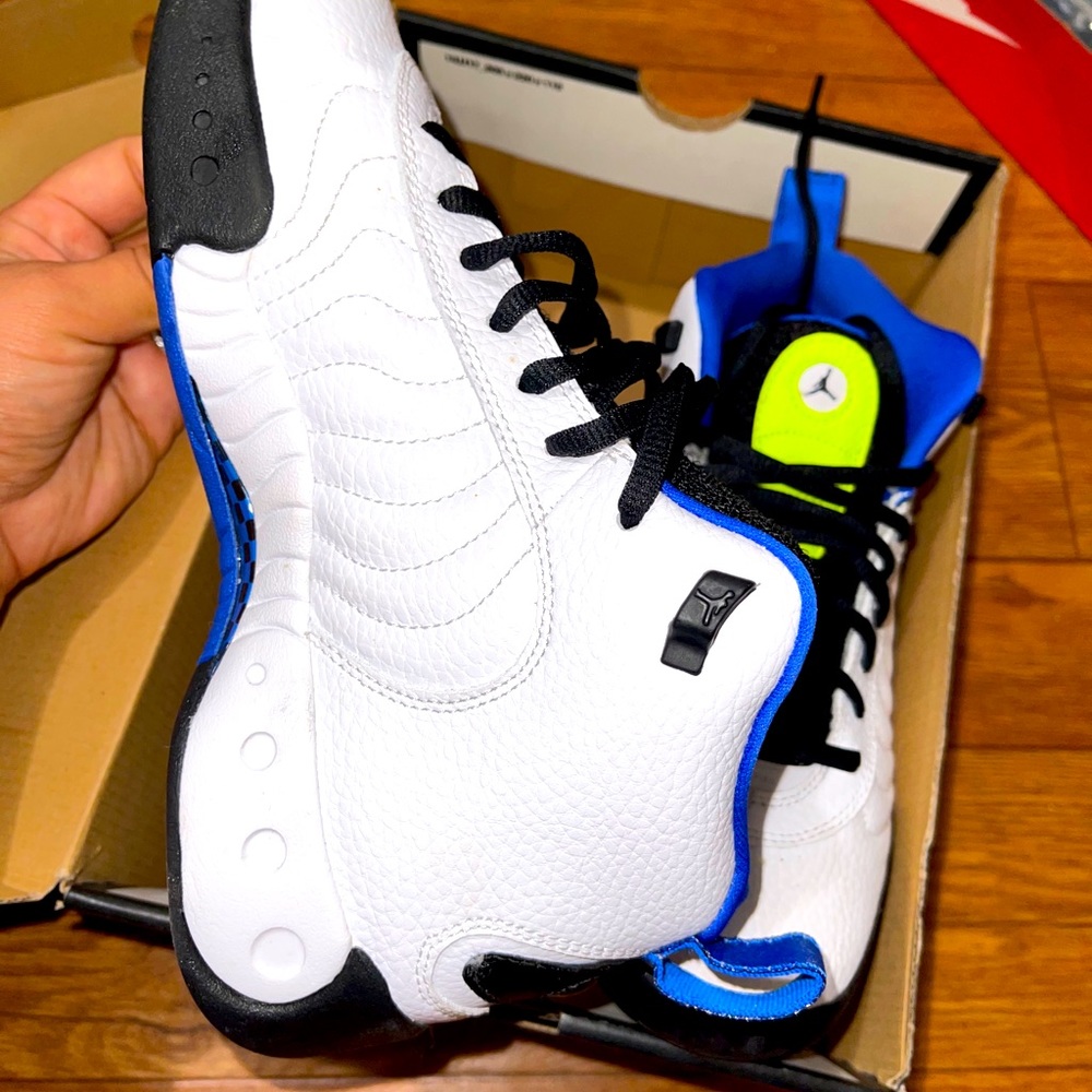 COPY - Jordan like new